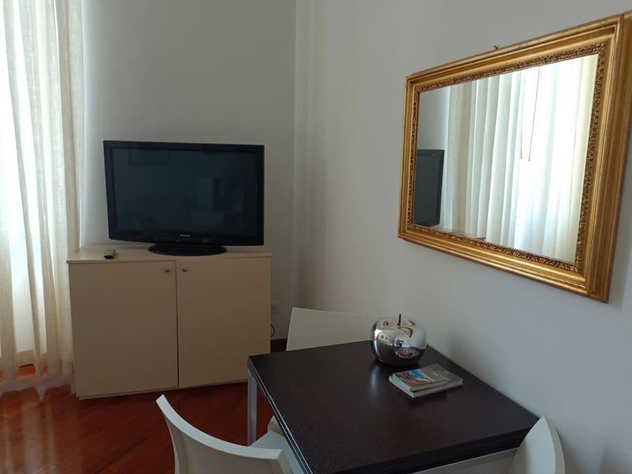 Blu Apartment ฟลอเรนซ์ ภายนอก รูปภาพ